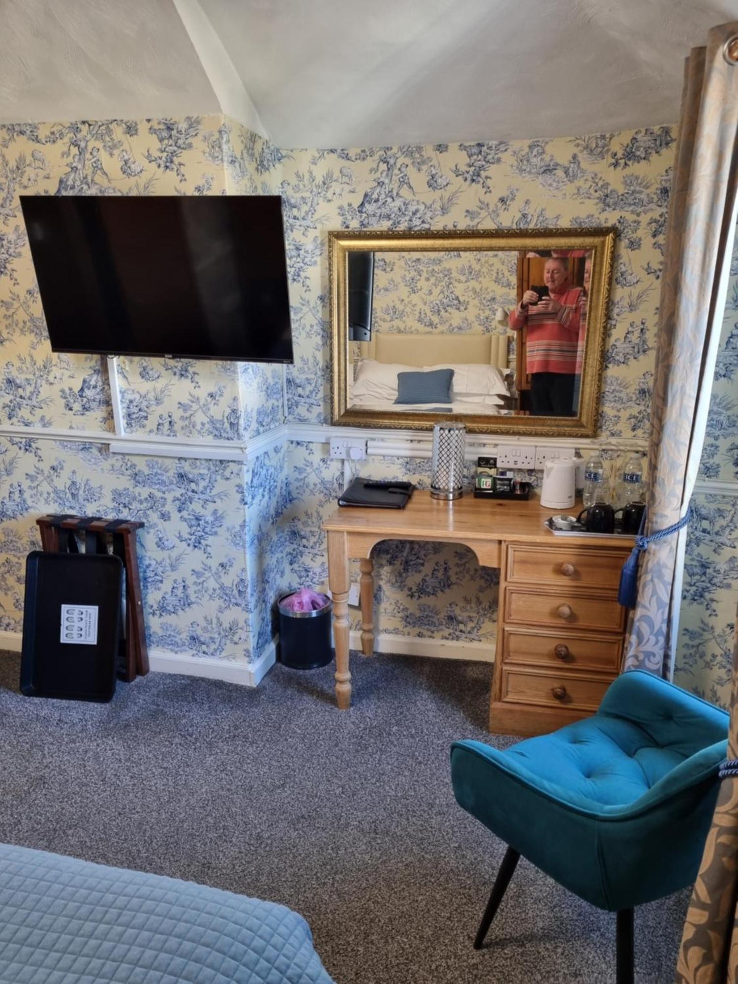 Virginia Cottage Guest House Bowness-on-Windermere Bagian luar foto