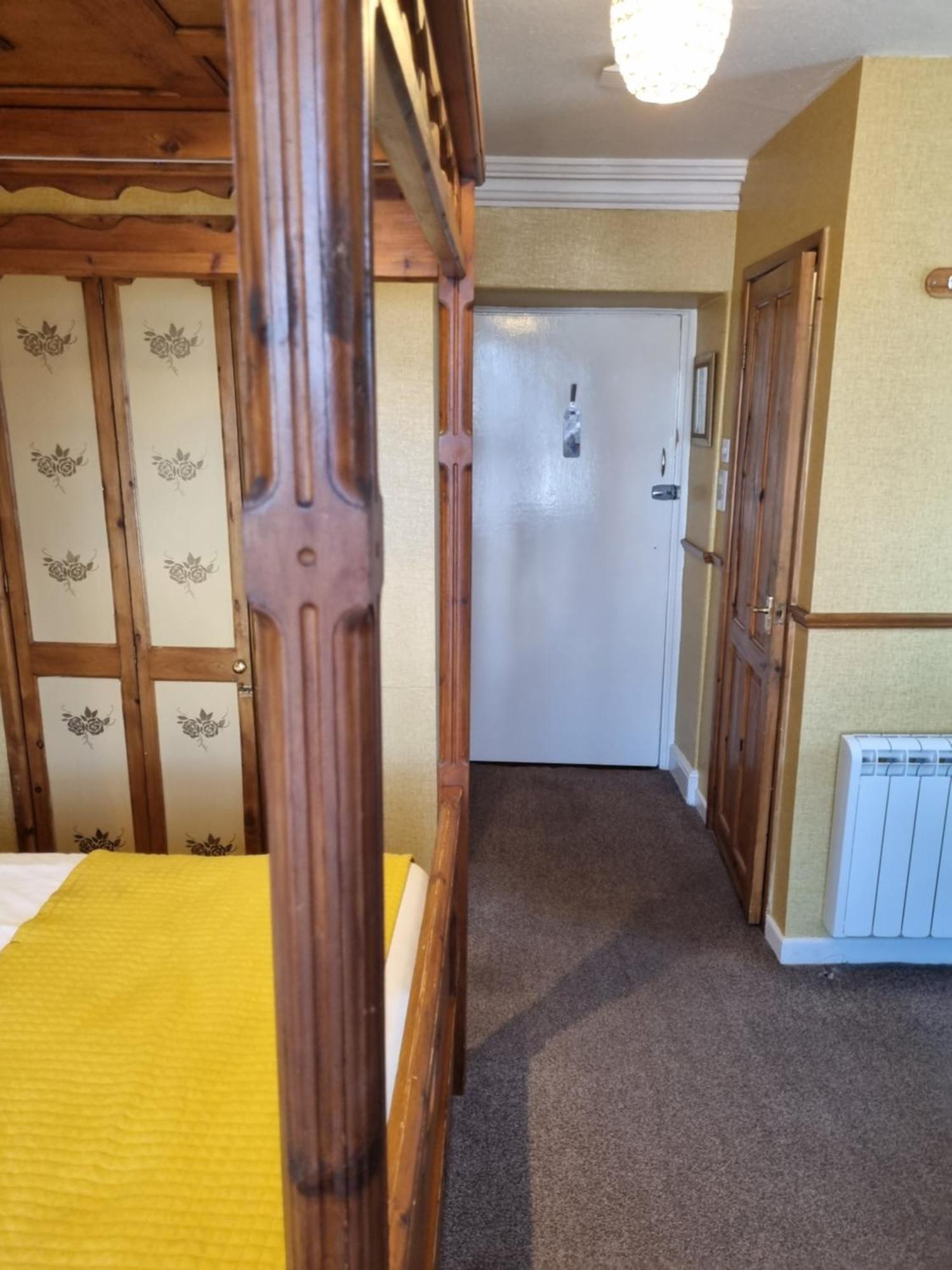 Virginia Cottage Guest House Bowness-on-Windermere Bagian luar foto