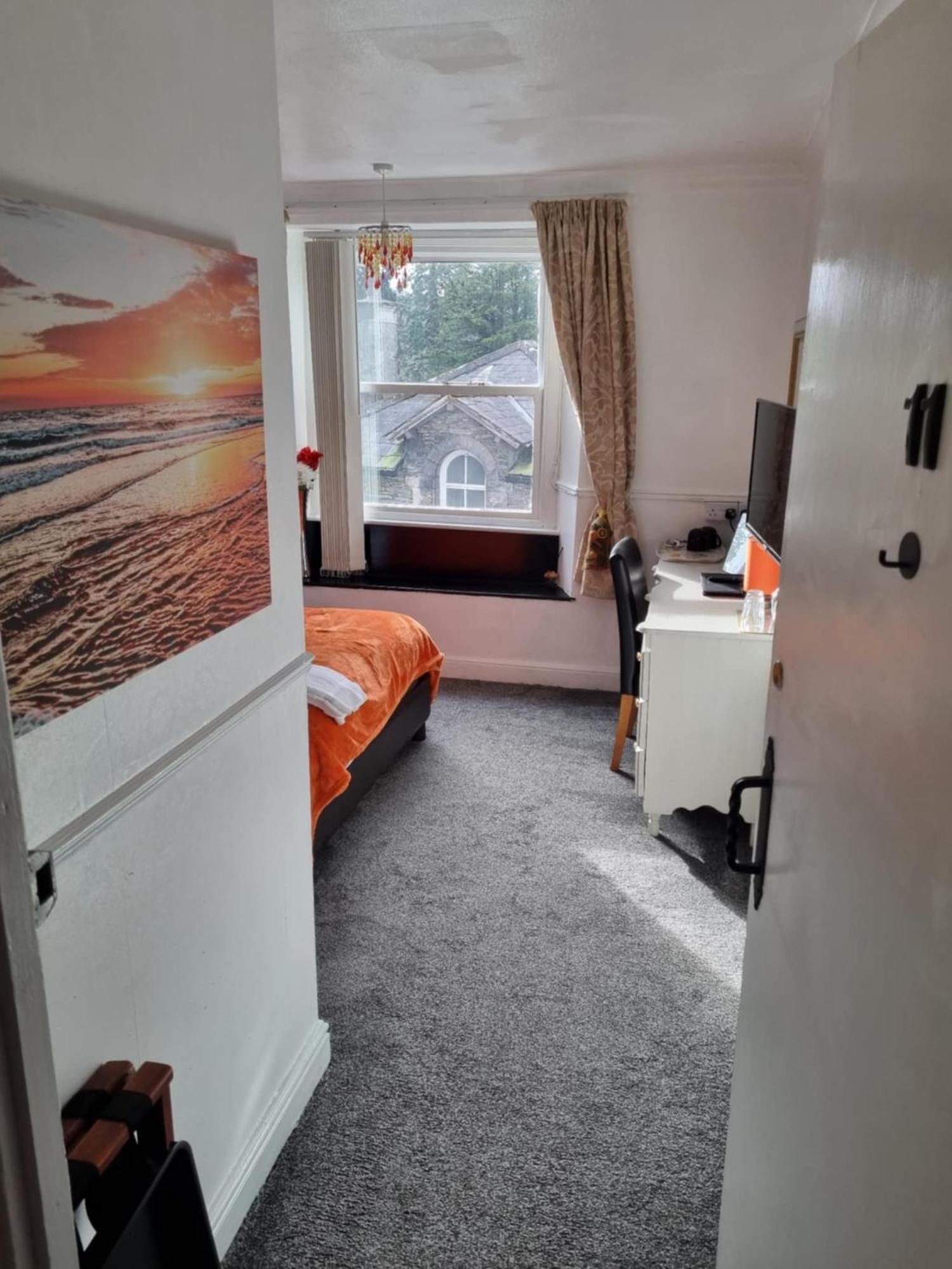 Virginia Cottage Guest House Bowness-on-Windermere Bagian luar foto